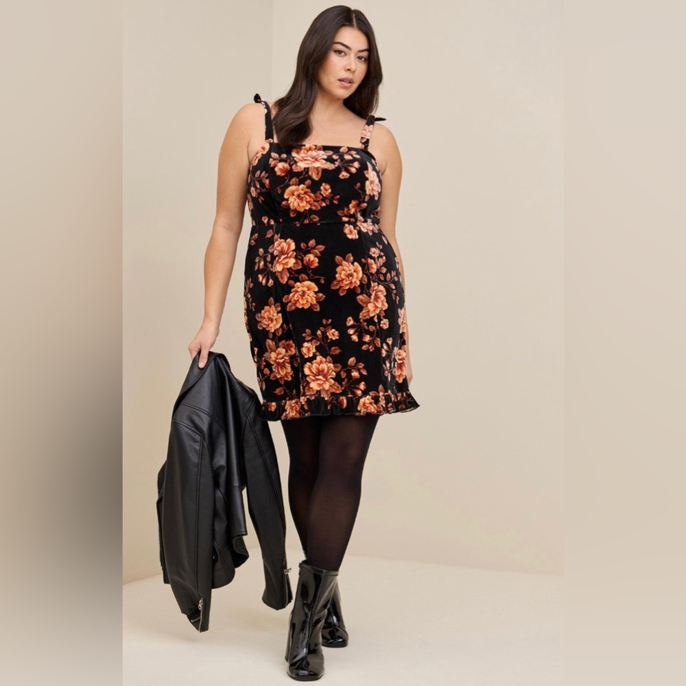 Torrid At The Knee Velvet Ruffle Tier Dress- Size 0, L, 12